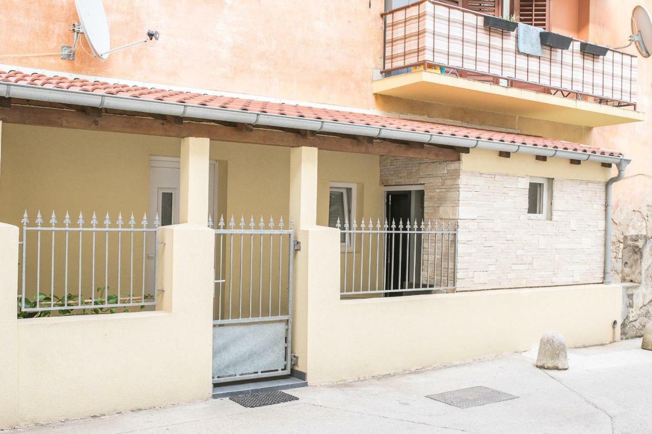 Midtown Center Apartments Задар Екстериор снимка